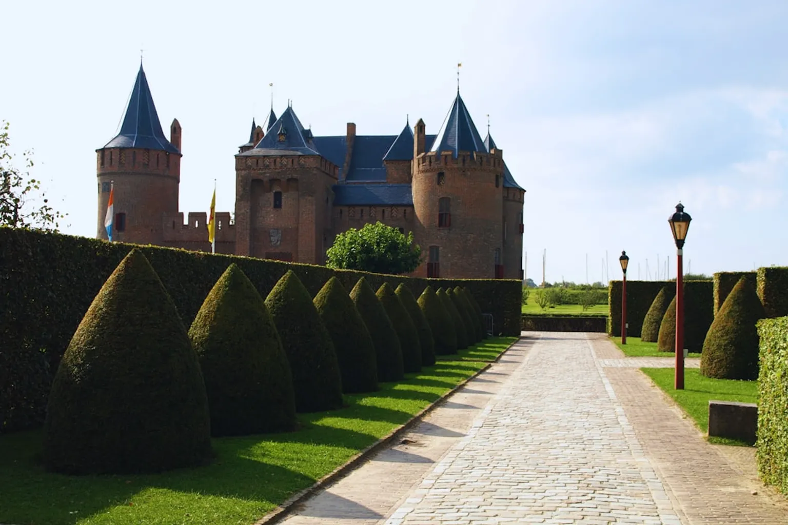 Burg Muiderslot Tickets: Wann gilt der Rabatt für MINT-Klassen?