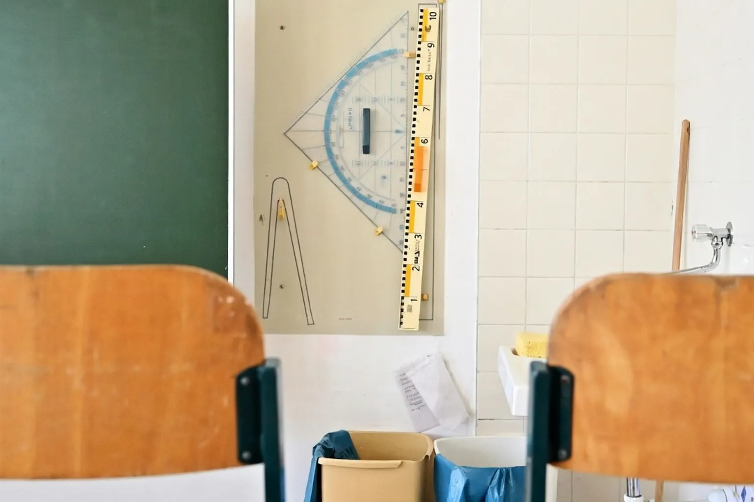 KI im Unterricht: Warum schnellere Hausaufgaben oft zu schlechteren Noten führen